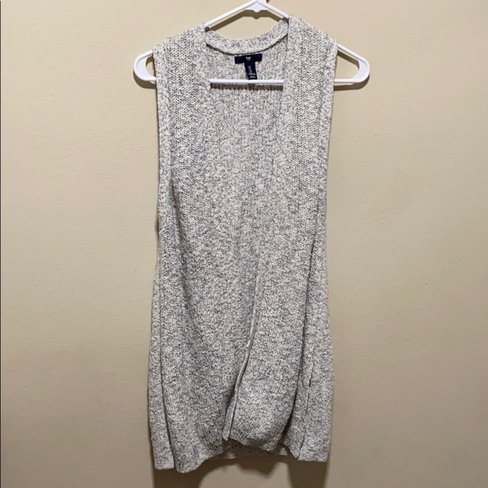 Long open sweater vest